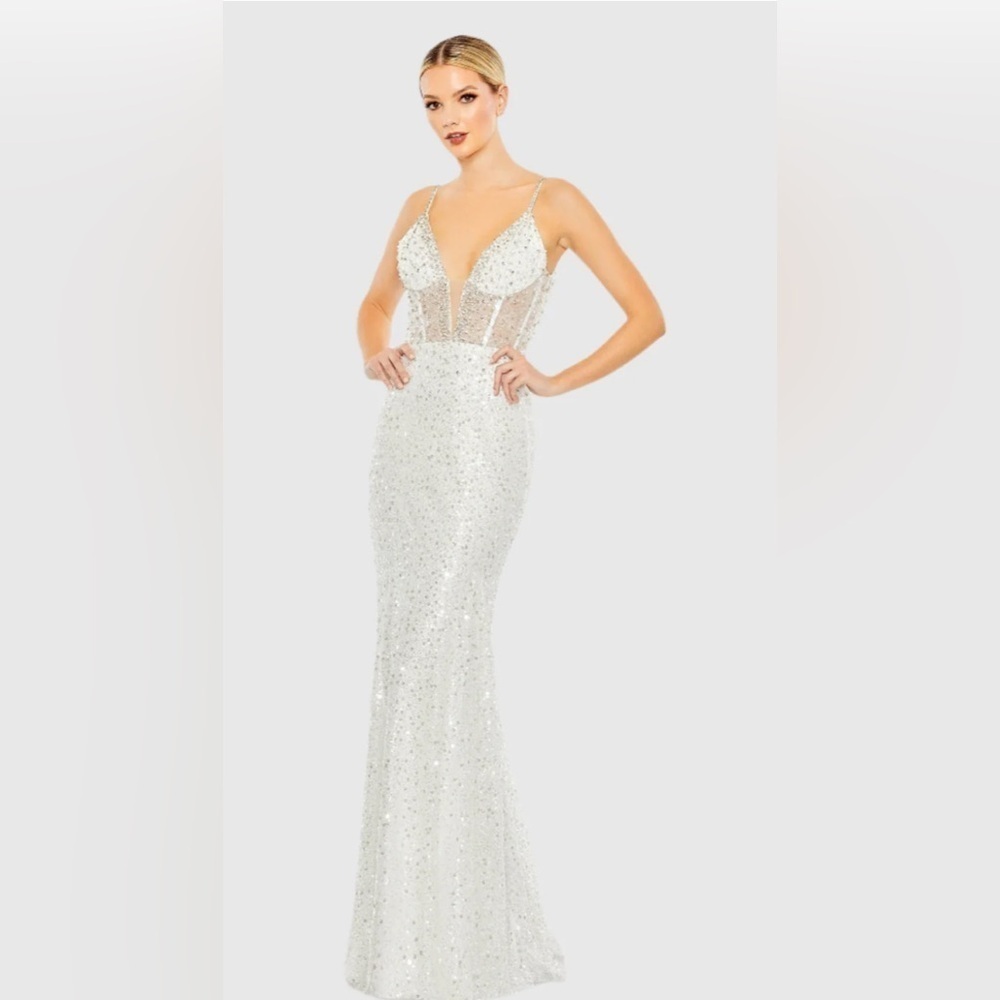 NWT | Mac Duggal 68175 White Embellished Neck Sleeveless Trumpet Gown Size 8